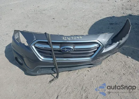 2018 Subaru Outback 2.5I Premium z USA, uszkodzony, nr VIN 4S4BSACCXJ3204993